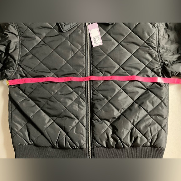 Women's Wild Fable Light Weight Quilted Winter Jacket Black in Color Size Medium - Picture 3 of 10